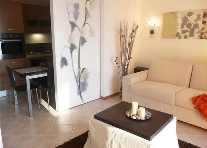 Vista D'oro Aparthotel Perledo