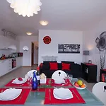 Ξενοδοχείο με διαμερίσματα Vista D'oro *