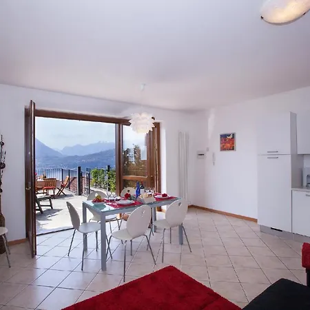 Vista D'oro Aparthotel Perledo
